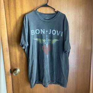 Bon Jovi Heart and Dagger Black Men’s Graphic Band T-shirt Size Medium/Large